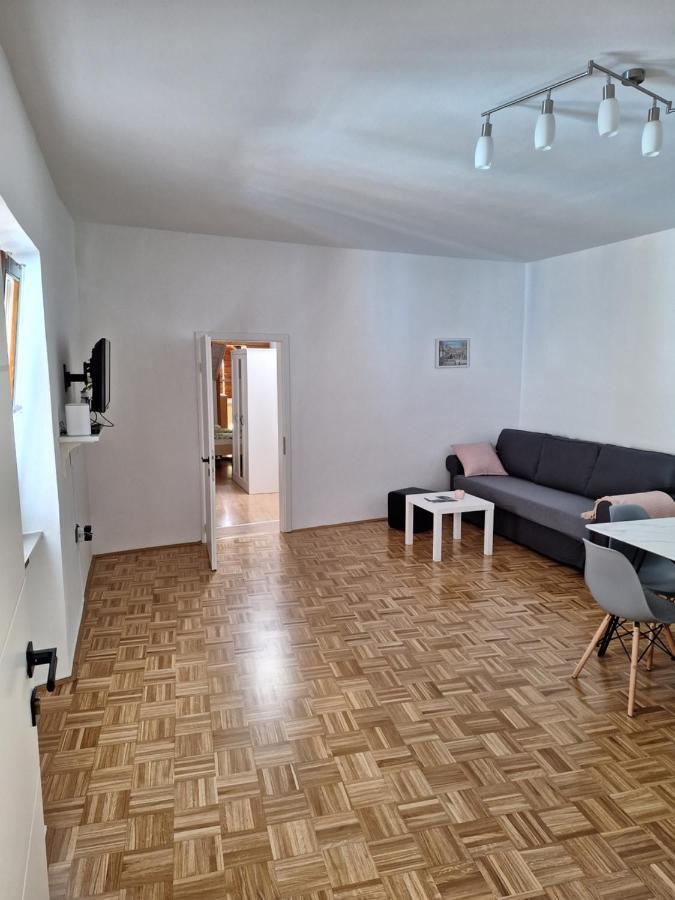 Apartment Kp With Parking Koper Eksteriør billede